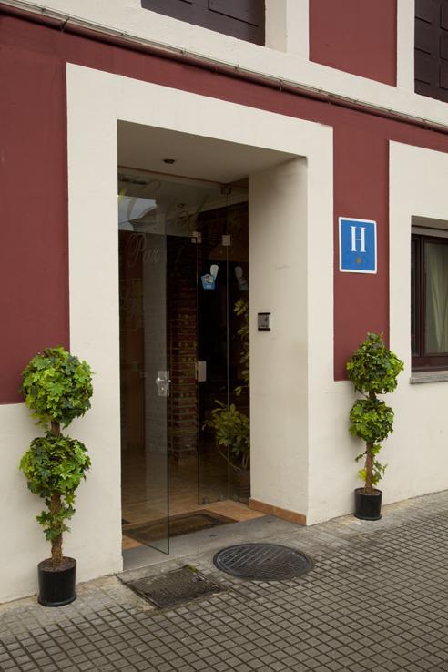 Hotel La Paz ยาเนส ภายนอก รูปภาพ