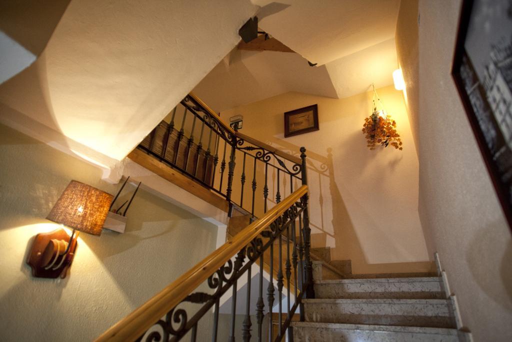 Hotel La Paz ยาเนส ภายนอก รูปภาพ