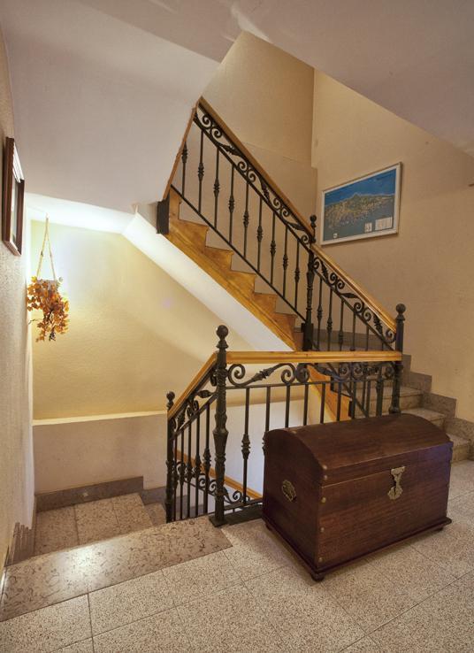 Hotel La Paz ยาเนส ภายนอก รูปภาพ